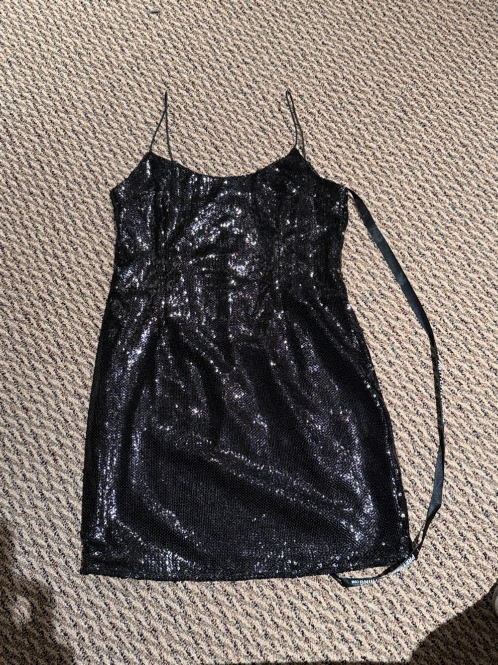 NWT pretty little thing black sequin dress - Picture 7 of 7